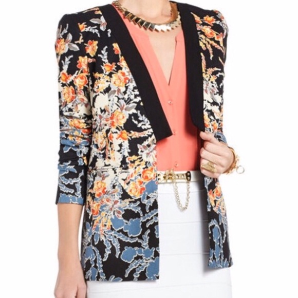 BCBG Floral Blazer - Picture 2 of 8